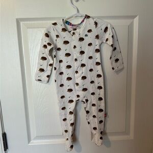 Magnetic Me White and Brown Hedgehog Kids Footie